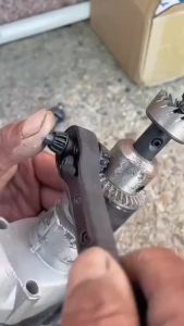 Ratchet Drill Chuck Key - Wrench Extended Arm High Torque Durable for Electric Drill Repair for Home Maintenance Workshop Repairs and DIY Projects Easy to Store Easy to Use Practical Design