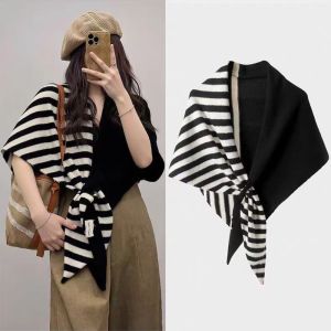 YH4F Striped Pattern Wool Triangle Scarf Warm Soft Knitted Triangular Scarf Retro Multi-functional Winter Shawl Wrap Women