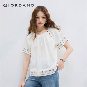 GIORDANO ผู้หญิง เสื้อเบลาส์ คอกลม จีบ แต่งขอบปัก เสื้อเบลาส์ แถบเฉียง แขนเรกแลน แฟชั่นลำลอง เสื้อเบลาส์ 18345814