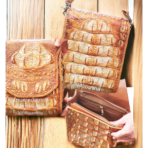 Very Cool shoulder Bag Made Crocodile Leather