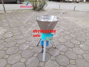 Máy băm  rau bèo  chuối  phễu làm bằng inox chống han rỉ