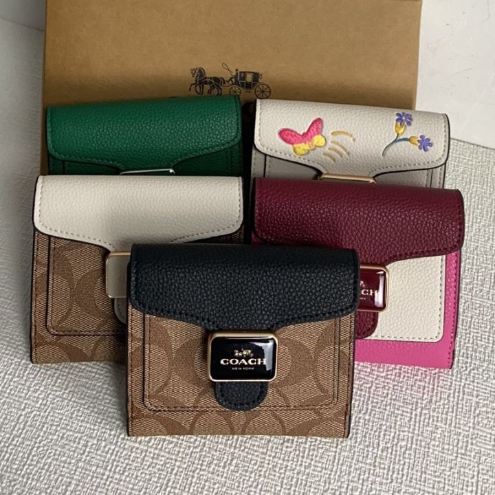 Coach Pepper Super Pretty Enamel Half Fold Cropped Womens Short