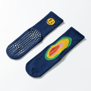 Personalized graffiti pattern Yoga socks for women Non-slip ins Pilates floor sports socks Calf socks Fashion all-match trend socks