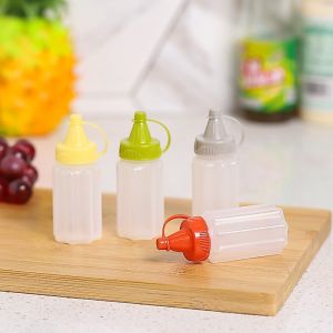4PCS Mini Squeeze Sauce Bottles Portable Plastic Seasoning Box With Lid Tomato Salad For Picnic Kitchenware