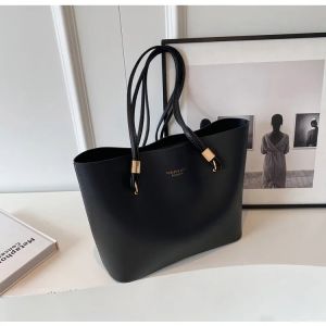 Red Fashion Shoulder Bag Large Capacity Brand Tote Bag PU Leather Luxury Designer Tote Bag Commuter Wedding Party Big Handbag2026