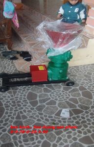 Khung máy ép  nghiền ngô thành viên nến