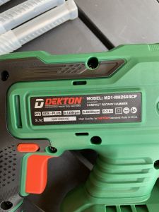 Thân máy khoan bê tông3 chức năng M21-RH2603CP màu xanh và màu xám dộng cơ không chổi than chân pin sử dụng M21