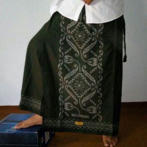 CELANA SARUNG WADIMOR BALI 555 SARUNG CELANA WADIMOR