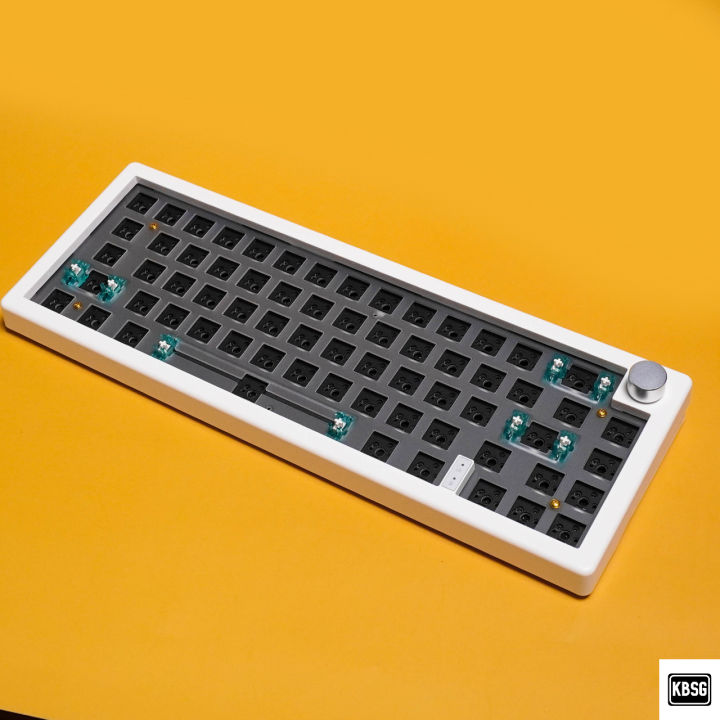 GMK67%2065%25%20Custom%20Mechanical%20Keyboard%20Kit%20with%20Volume%20Knob%20Ready%20Local%20Stock%20-%20Image%205
