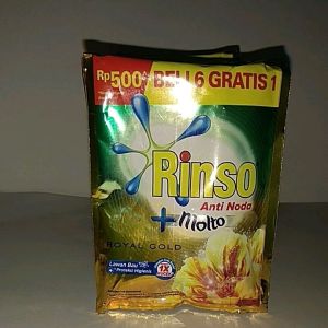 Rinso Sashet 20mL ( Serenceng isi 7 Sashet)