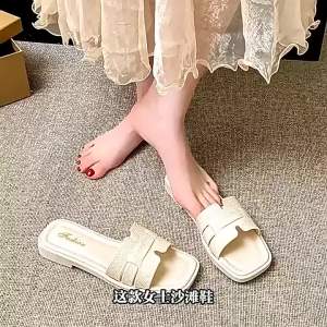 [Free Shipping] Summer 2025 New High-End Flat-Soled Mesh Beach Sandals With A Beach Vibe