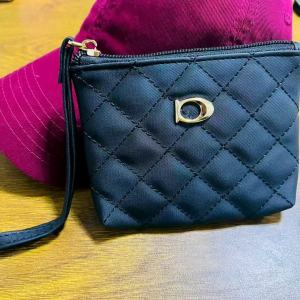 New diamond-quilted small coin purse card holder wallet key pouch multifunctional small bag can be handheld compact suitable for gifting