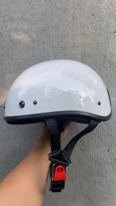 DANSHOP Mũ Bảo Hiểm Thời Trang - An Toàn - Giá Rẻ - Chất Lượng [ MÀU TRẮNG BÓNG - CAO CẤP ] Mũ bảo hiểm nửa đầu 1/2 màu trơn  kính phi công và kính UV xốp ép nhiệt - khóa đỏ pull