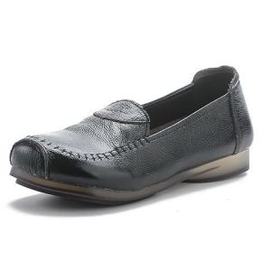 New Autumn Style Soft-Soled Shoes For Middle-Aged And Elderly Non-Slip Comfortable Flat Soft-Soled Mom Shoes Low-Top Soft Leather Loafers For Women