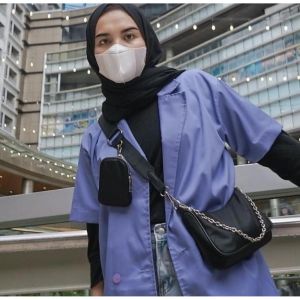 【Ready Stock】MLGJ KF94 HEADLOOP MASK HIJAB MASK 4PLY 50PCS/Pack Korea Adult Mask Head Loop 3D Protection Face Mask Pelitup Muka KF 94 Set Disposable Premium Face Mask