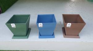 ส่งเร็ว กระถางทนแดด พร้อมจานรอง มี3สี ทำจากพลาสติกชนิดพิเศษ เบาเคลื่อนย้ายง่าย เบากว่าปูน15เท่า ทนแรงกระแทก ยกไม่ปวดหลัง