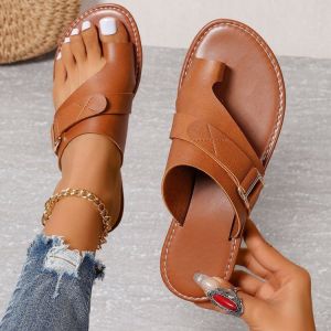 Free Shipping New Summer Collection: Fashionable Flat-Heeled Casual WomenS Sandals With Toe-Covering Design Available In Plus Sizes