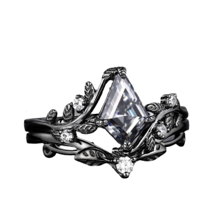 2Pcs/Set Elegant Black Polygon Zircon Ring Rhinestones Finger Rings Fashion for Parties and Special Event