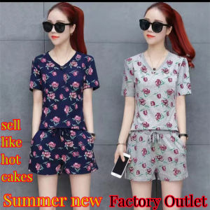 Sportswear suit womens summer and autumn new fashion V-neck printed short-sleeved shirt Korean version loose shorts short-sleeved casual two-piece