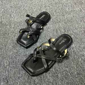 YELLOW Delia - Sendal Wanita Tali Silang Gesper Platform Sandal Tali Gesper Cewek Flat Elegant Kekinian Full Busa Ready size 37 - 40 Gesper Silang