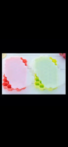 ที่ทําน้ําแข็ง ถาดทําน้ําแข็ง ถาดน้ําแข็ง ถาดยางซิลิโคนทําน้ําแข็ง วุ้น พุดดิ้ง แม่พิมพ์น้ําแข็ง มาพร้อมฝาปิด