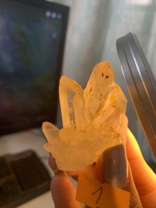 Đá Thạch Anh màu vàng mini citrine lemurian tự nhiên bán để gieo duyên đa dạng mẫu mã