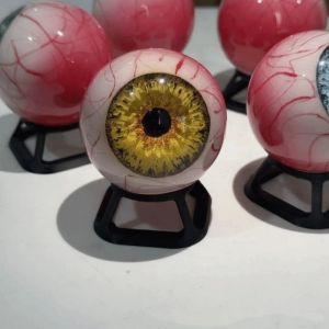 LIVELYS Hyper-Realistic Eyeball Ornament Resin 3D Monster Eye Prop Scary Hand-Painted Halloween Sculpture Halloween