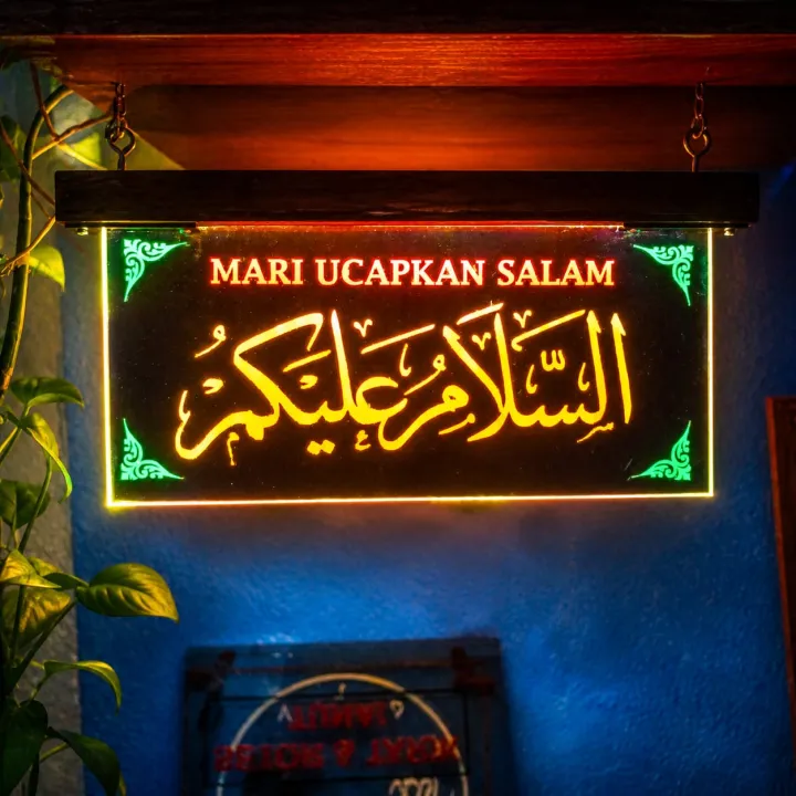 lampu%20tulisan%20ASSALAMUALAIKUM%20bahan%20akrilik%2030X17%20CM%20-%20Image%202