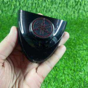 Emblem F1ZR Kualitas Super: Desain dan Pemilihan Aksesoris Motor F1ZR