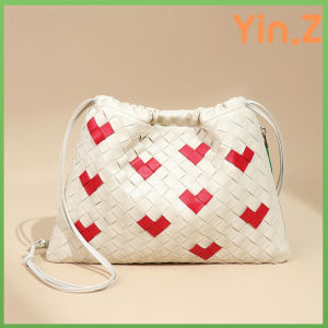 New Niche Heart Handwoven Womens Bag Bag Cloud Drawstring Can Be Worn Over Shoulder or Crossbody