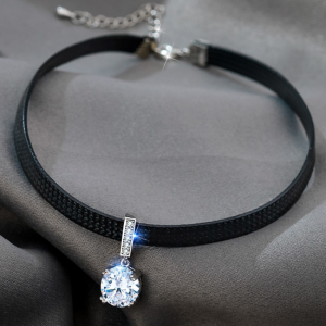 Vòng Cổ Choker Mặt Dây Chuyền Đá Zircon Siêu Lấp Lánh Thiết Kế Niche Vòng Cổ Dây Da Dây Chuyền Xương Đòn Ngắn Cho Nữ Vòng Cổ Hợp Thời Trang Cá Tính Đơn Giản