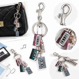 NEXTYOO Nỗi hoài niệm. Móc khóa băng cassette Hình dạng hộp cassette Hợp Móc khóa dây chuyền phong cách cổ điển Phong cách cổ điển. Móc khóa băng nhạc Phụ nữ các bạn gái.