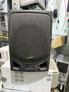 bán lẻ 1 thùng loa aiwa khủng SX-NV210 bãi nhật về hát hay ( ae mua ip em 250k)  hàng bãi nhật về lẻ 1 thùng như hình