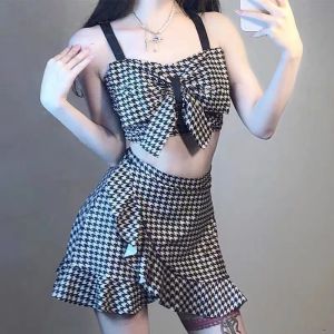 DOTI ชุดว่ายน้ำ 2ชิ้น (เสื้อผูกหลัง+กระโปรง) ทรงเข้ารูป สำหรับผู้หญิง