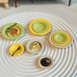 YAFEN 3Pcs Simulation Kitchen Dish Model Dollhouse Miniature Food Plate Western Cuisine Plate Toys For Mini Decoration DIY Accessories