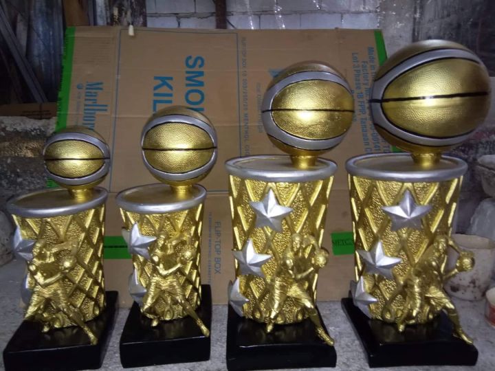 MR2 Sports Resin Basketball Trophy Gold Ball with Star Basket Type ...