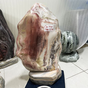 Đá đỏ tự nhiên đá trấn trạch màu đỏ vân cao 51 cm nặng 22 kg cho người mệnh Thổ và Hỏa