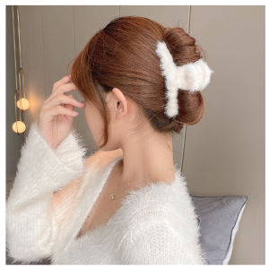 10-color Korean Style Autumn And Winter New Plush Hair Clips Large Fur Hairclips For The Back Of The Head Cute Cartoon Clips Hairpin Shark Clips Hair Accessories For Women Fashion Accessories Kepit Rambut 鲨鱼夹发夹
