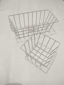 RAK KESI GANTUNG KERANJANG SATUAN UNTUK KAMAR MANDI SERBAGUNA BAHAN KAWAT BESI TEBAL WARNA HITAM DAN PUTIH HARGA MURAH BARANG BERKUALITAS PROMO DISKON TERLARIS