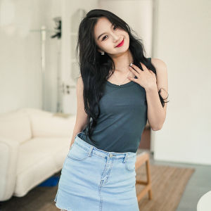 IELGY สายเดี่ยวเสื้อแขนกุดส่วนบนชั้นในสุดอินเทรนด์ของผู้หญิงดูผอม