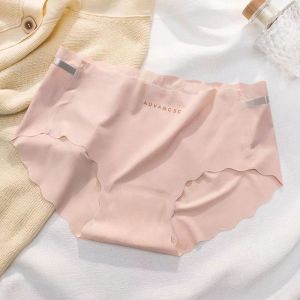 โอเคกางเกงในตัวอักษรสีเดียวไร้รอยสะดวกสบายและระบายอากาศบางสำหรับผู้หญิง3D กางเกงในผ้าไหมน้ำแข็งพีชสะโพก