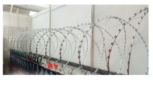 G.I 100meter steel barbed razored wire anti-climb steel sharp combat wire protect fence galvanized