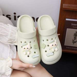 [Free Shipping] WomenS Clogs Closed-Toe Soft-Soled Outdoor Sandals Non-Slip All-Season Beach Shoes Universal Casual New Style