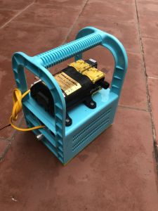 Bộ máy đôi 12v sinleader kèm đổi nguồn 12v 10a có hộp đựng quai sách tiện dụng phun thuoc tưới cây tưới hoa