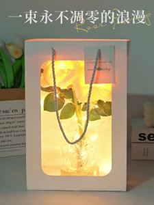 玫瑰台灯浪漫生日礼物送女生闺蜜朋友情人节礼物充电永生圣诞礼物Lampu meja mawar hadiah hari jadi romantik untuk teman wanita perempuan teman wanita hadiah valentine yang mengenakan hadiah Krismas kehidupan abadi