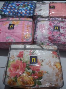 Bedcover KHANSA NAMINA 180x200 set ( King Size )+SPREI+SARUNG BANTAL2 GULING2