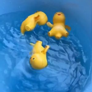 Wind Up Milk Dragon Swimming Bath Toy Floating Water Game Clockwork Toy For Baby