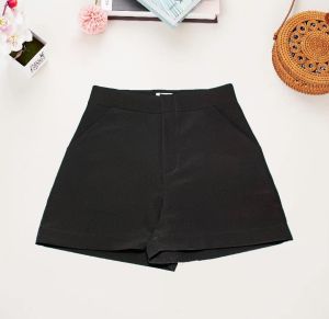 กางเกงขาสั้นผู้หญิงซิปหน้า ผ้าดับเบิ้ลพีน่า อย่างดีสีไม่ตกซักบ่อยไม่เสียทรง สีพื้นเอวสูง ผญ