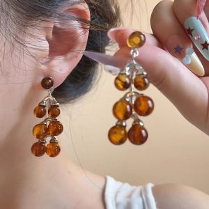 Fashionable Ring Gift 美拉德咖色葡萄串流苏耳钉复古气质轻奢设计高级感百搭耳环耳饰女
