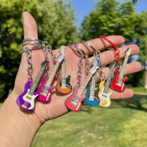 FANME Colorful Guitar Key Chain Cool Hip Hop Guitar Keyring Sweet Creative Musical Instrument Keychain Musician Jewelry Gift